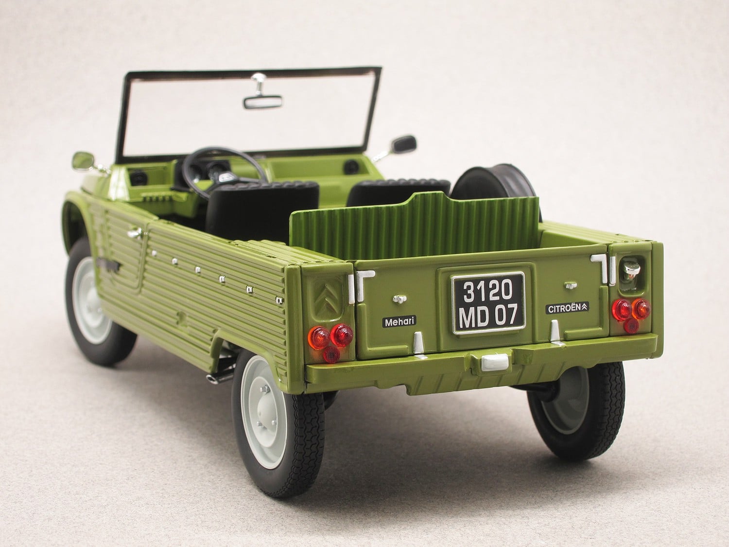 Citroën Méhari green (Norev) 1:18 - Minicarweb