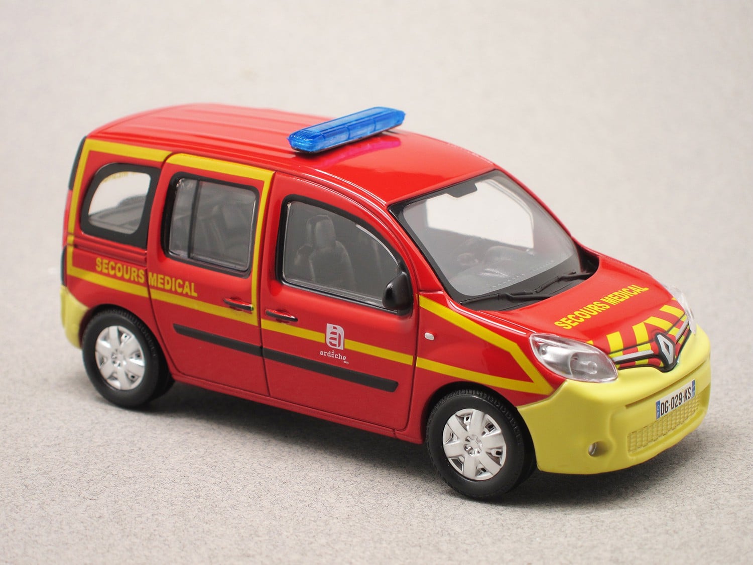 Renault Kangoo Secours Médical (Norev) 1/43e