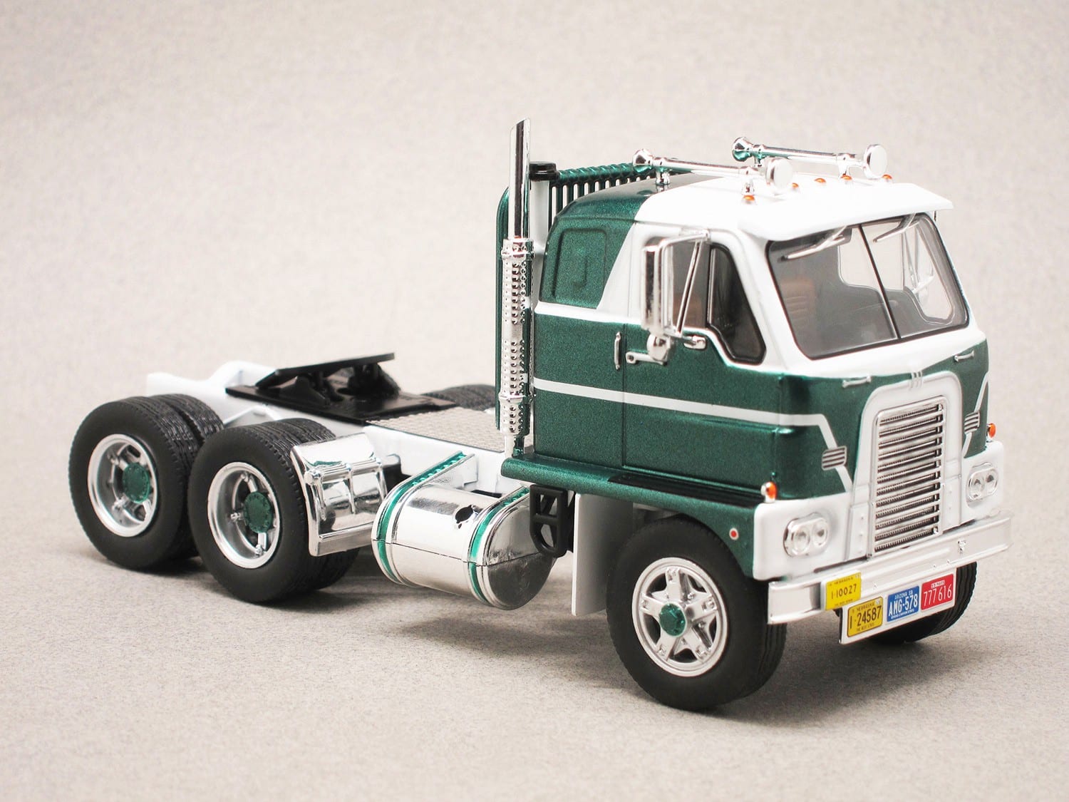 International Harvester DCOF-405 (IXO) 1:43