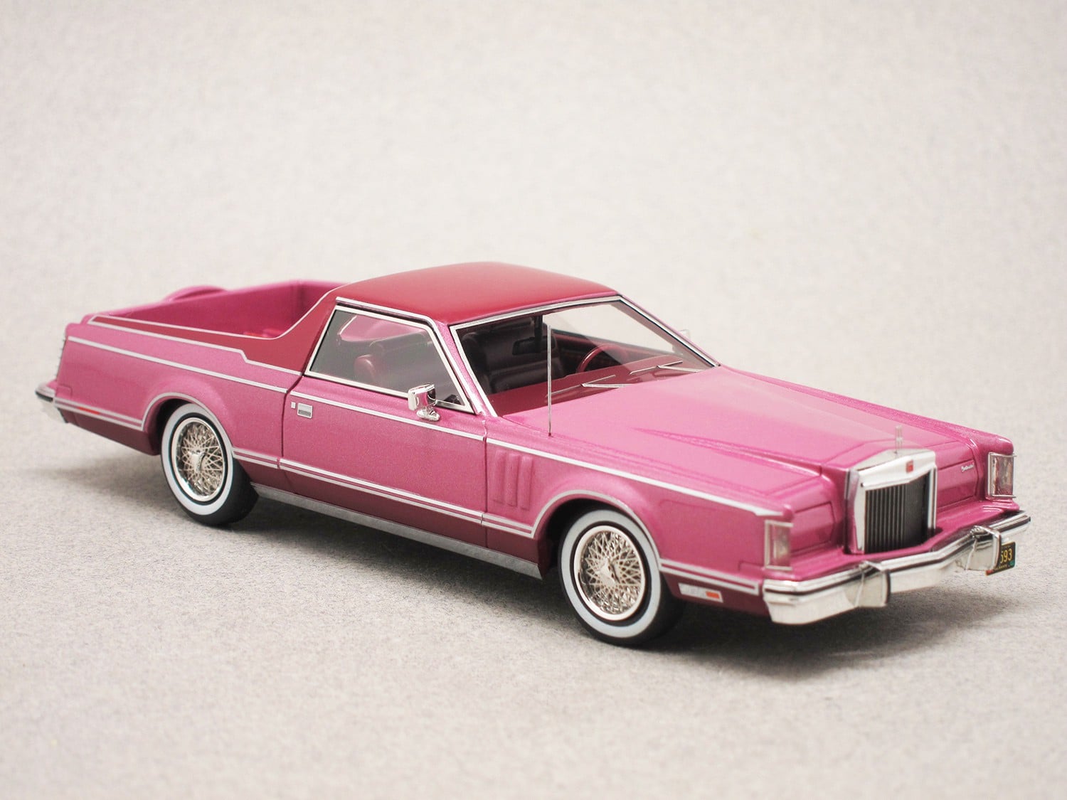Lincoln Continental Mark V Coloma by Caribou Motor (Esval) 1:43