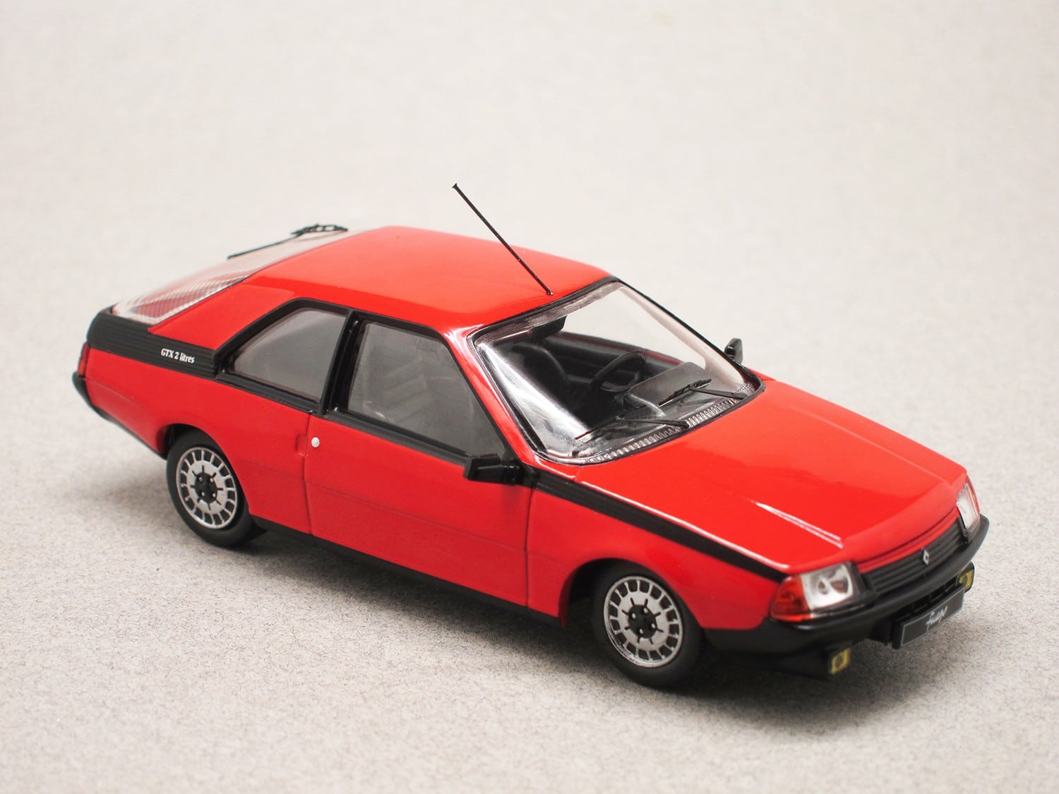 Renault Fuego (Odeon) 1/43e