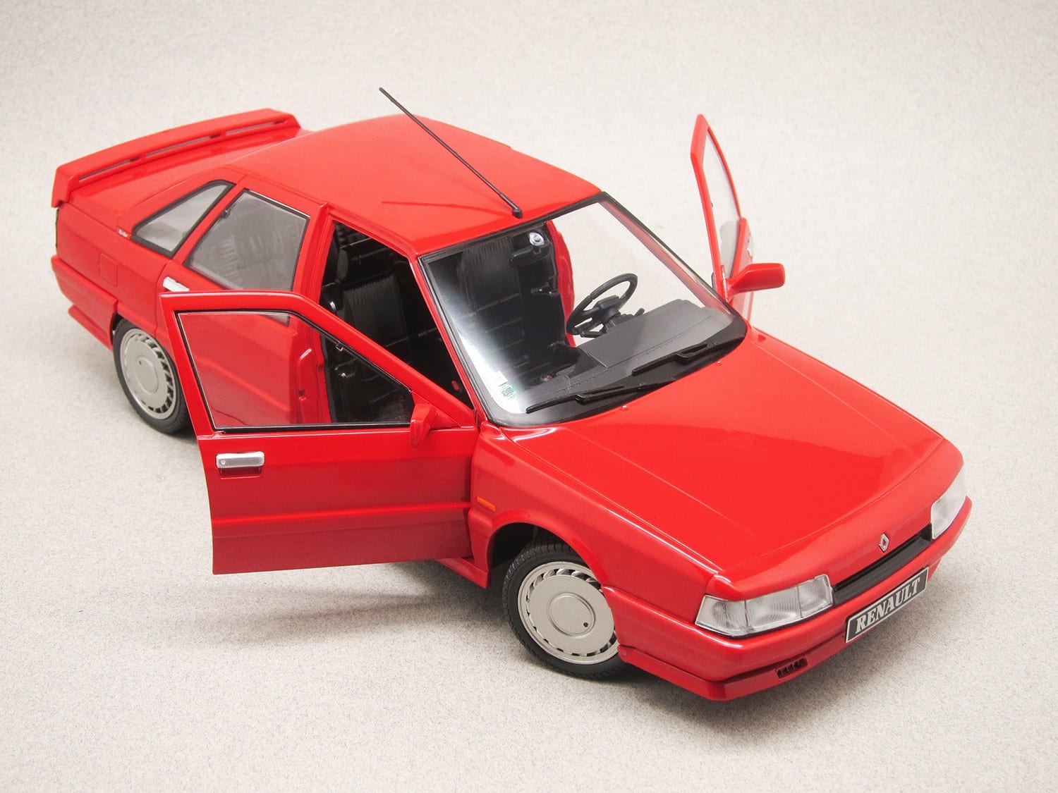 Renault 21 Turbo 1988 (Solido) 1/18e