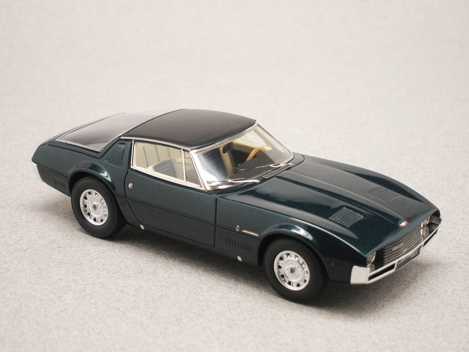 Jensen Nova Vignale Mk1 (Matrix) 1:43