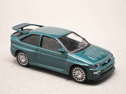 Ford Escort RS Cosworth verte (IXO) 1/43e
