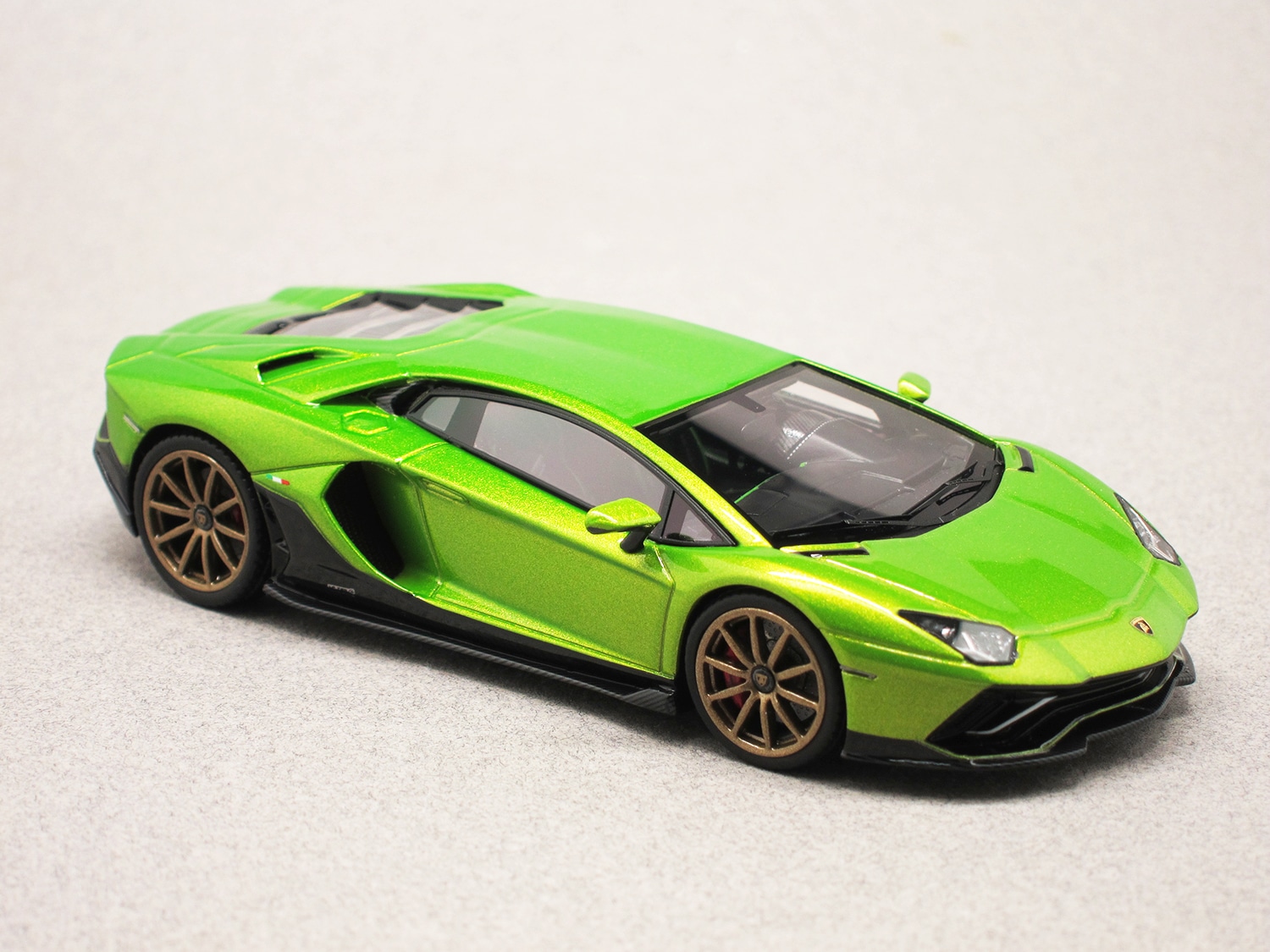 Lamborghini Aventador LP 780-4 Ultimae Verde Gea Matt Looksmart 1/43  #LS525E