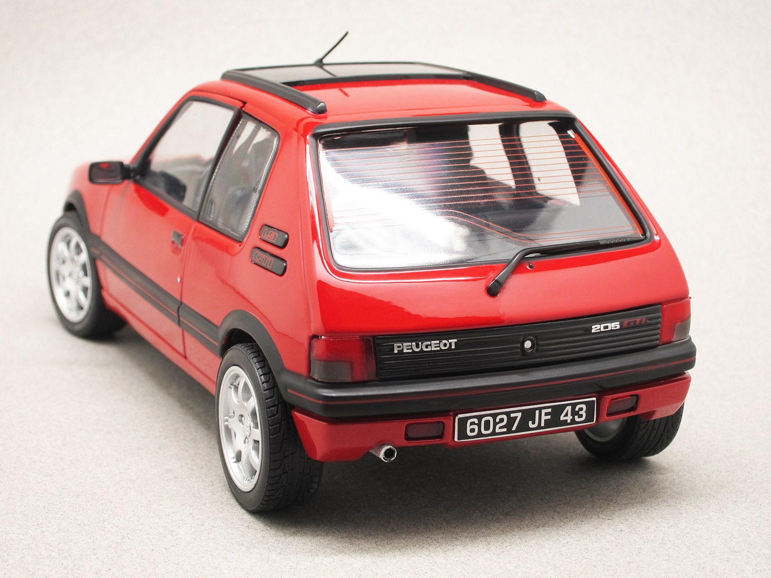 Peugeot 205 GTi 1.9 PTS Rims 1991 Red 1:18