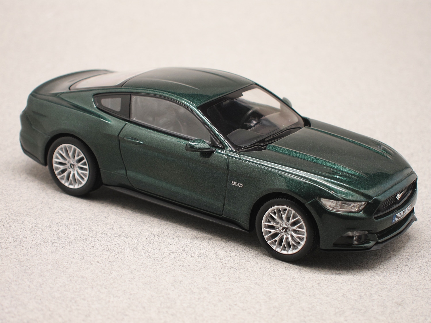 Ford Mustang 2016 (Norev) 1:43