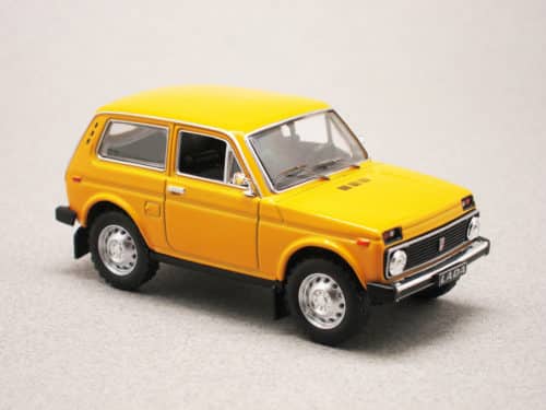 Lada Niva jaune (IXO) 1/43e