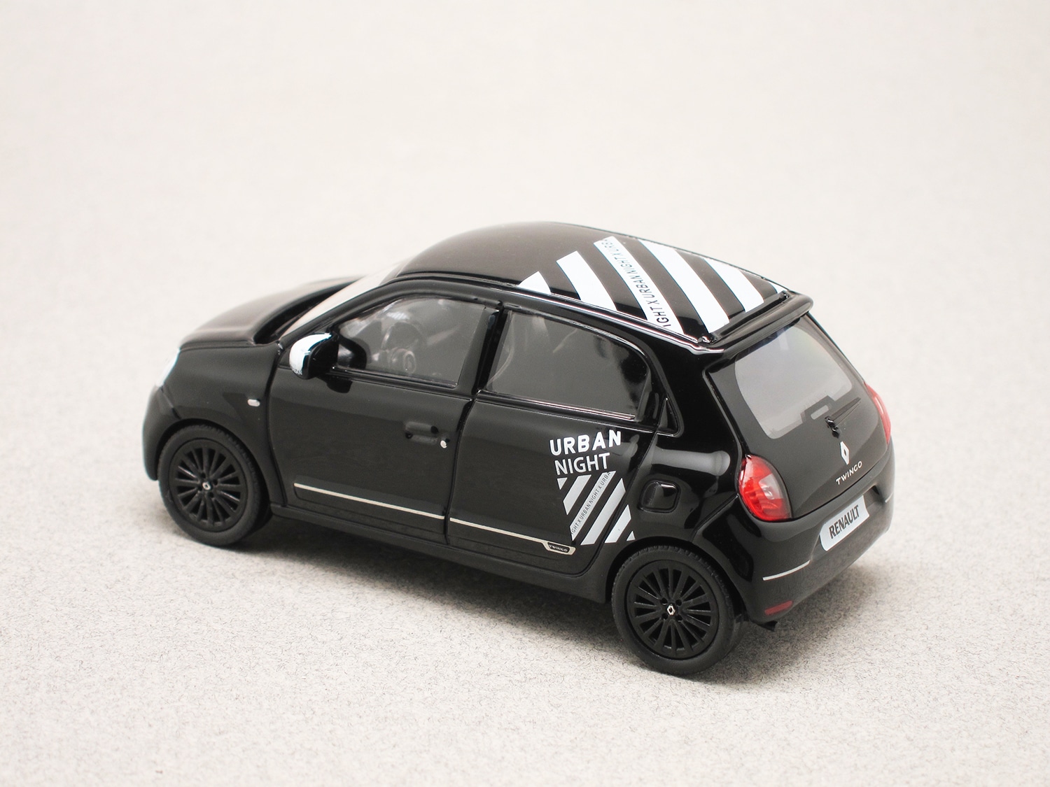 Renault Twingo Urban Night 2021 noire (Norev) 1/43e - Minicarweb