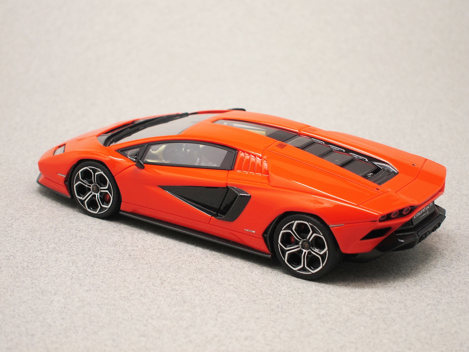 Lamborghini-Coutach-LPI-800-4- 