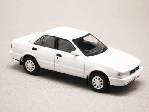 Nissan B13 1990 blanche (First43) 1/43e