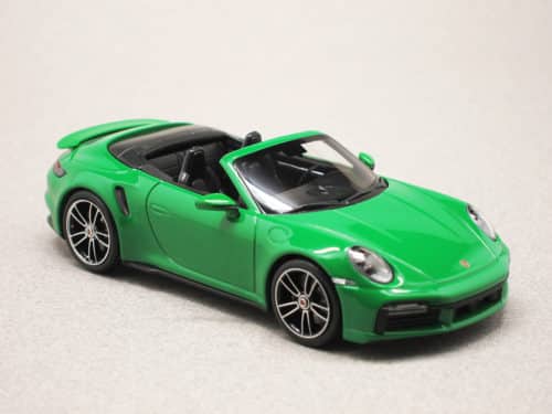 Porsche 911 Cabriolet Turbo S 992 verte (Minichamps) 1/43e
