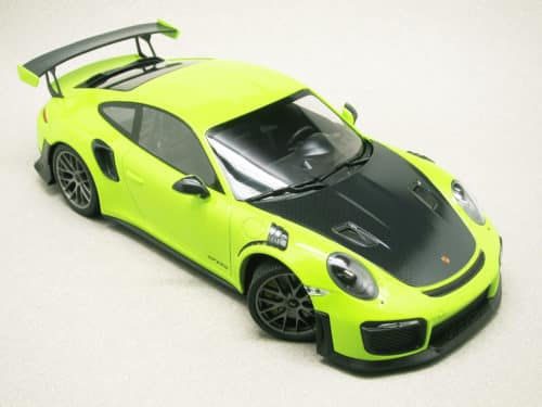 Porsche 911 GT2 RS 991.2 green (Minichamps) 1:18