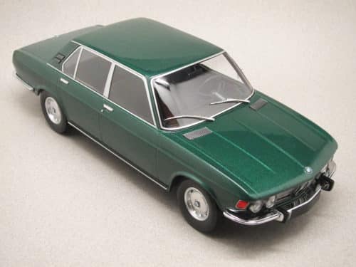 BMW 2500 verte (Minichamps) 1/18e