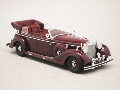 Mercedes 770K rouge (IXO) 1/43e