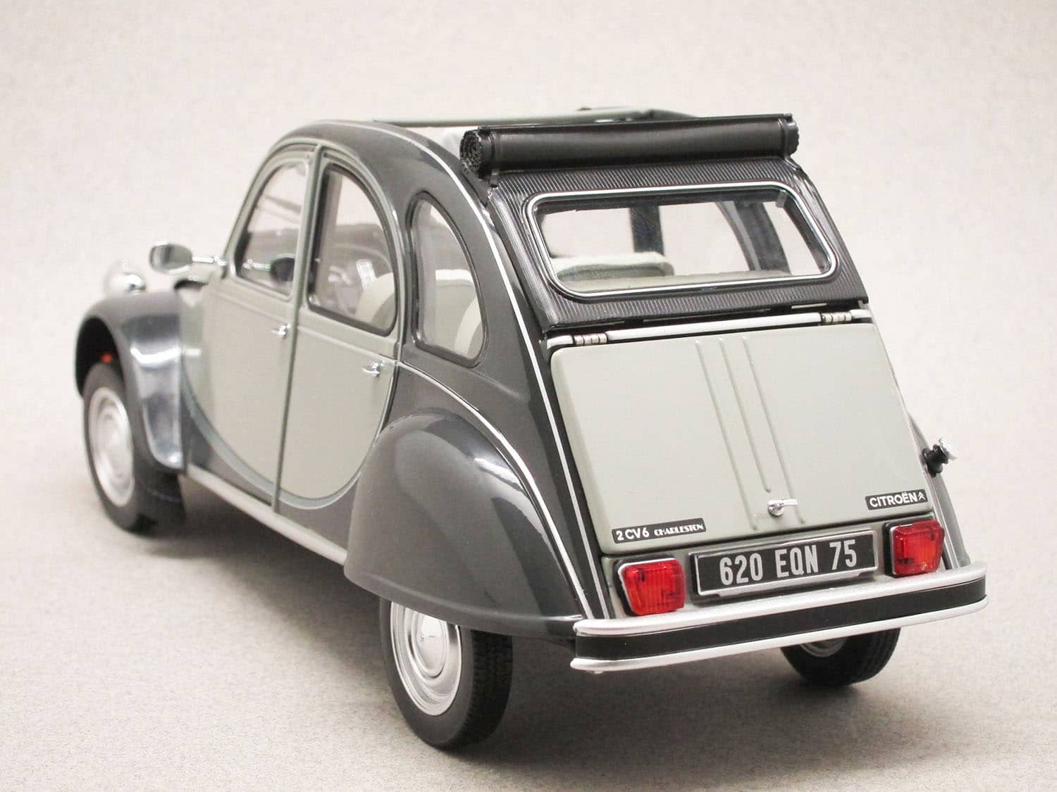 限定金額送料無料 超絶激レア新品NOREV/18 CITROEN 2 CV6 CHARLESTON