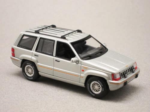 Jeep Grand Cherokee gris (Maxichamps) 1/43e