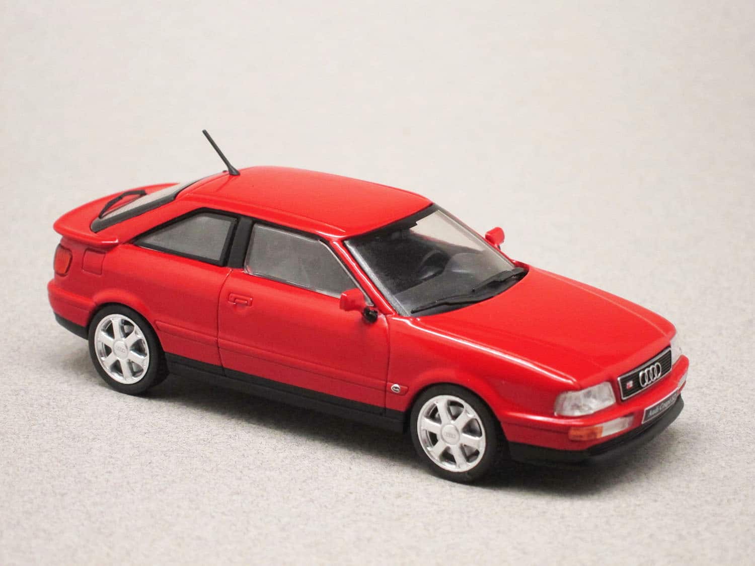 Audi S2 Coupé 1991 rouge (Solido) 1/43e