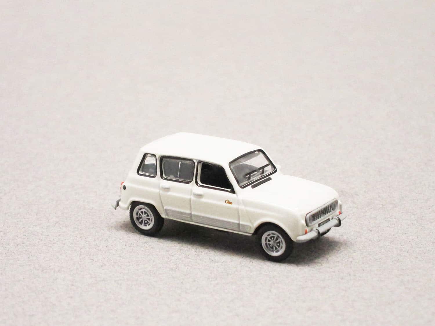 Renault 4 GTL Clan blanche Norev 1 87e Minicarweb