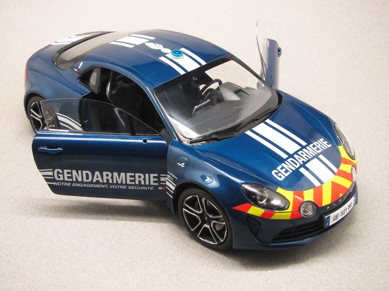Alpine A110 Gendarmerie (Solido) 1/18e