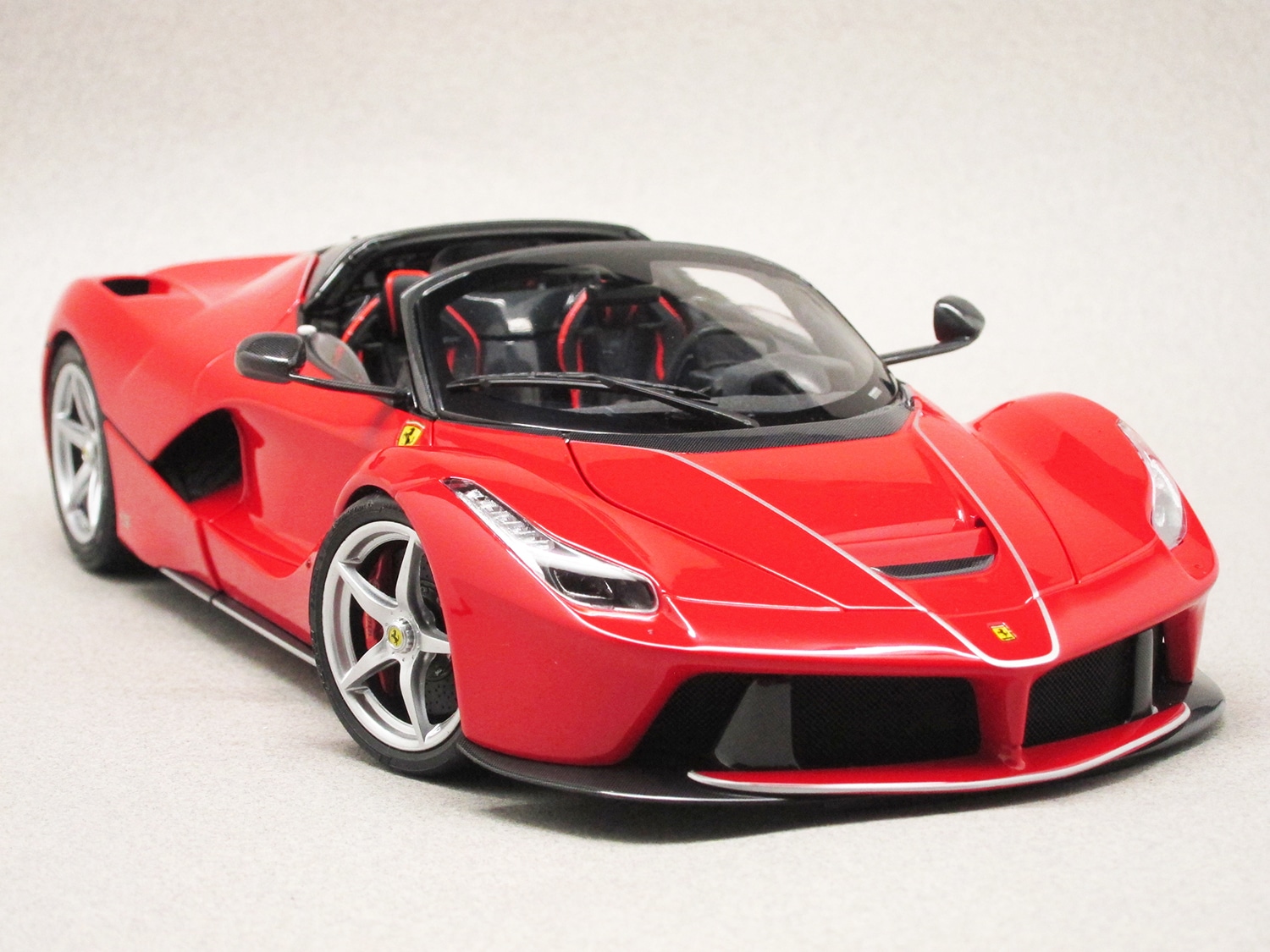 Ferrari LaFerrari Aperta rouge (BBR) 1/18e - Minicarweb