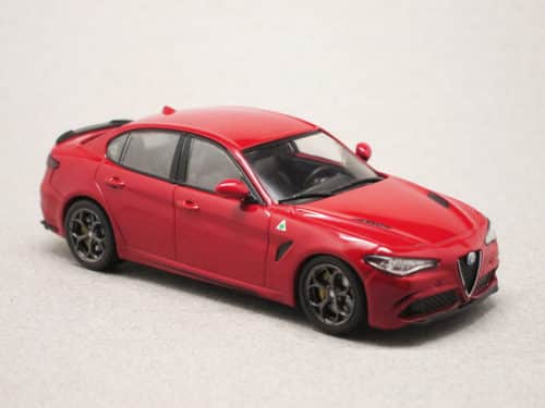 Alfa Romeo Giulia Quadrifoglio (Solido) 143