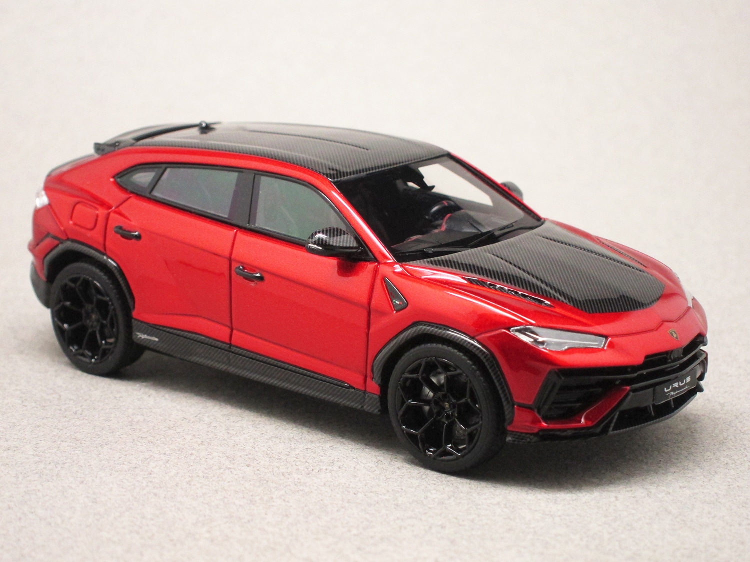 Lamborghini Urus Performante Rosso Efesto (LookSmart) 1/43e