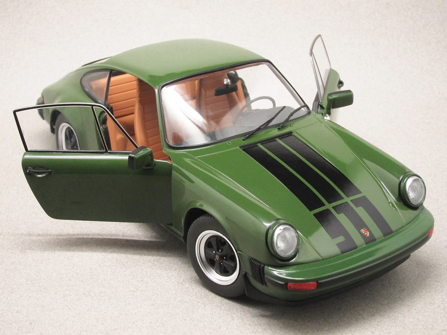 Porsche 911 SC verte (Solido) 1/18e