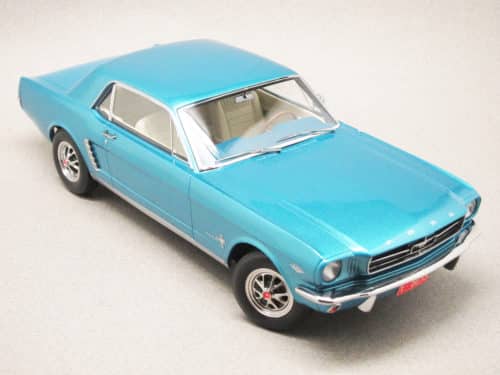 Ford Mustang coupé (Norev) 1/18e