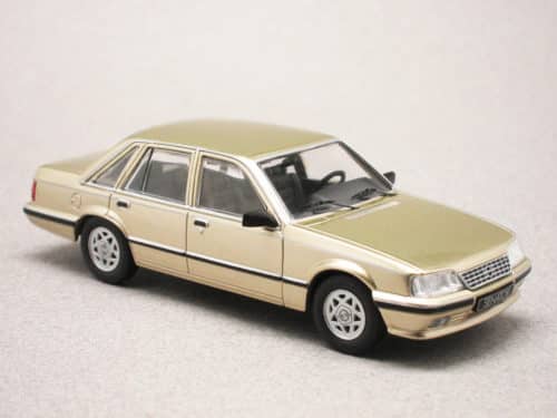 Opel Senator 1983 (IXO) 1/43e