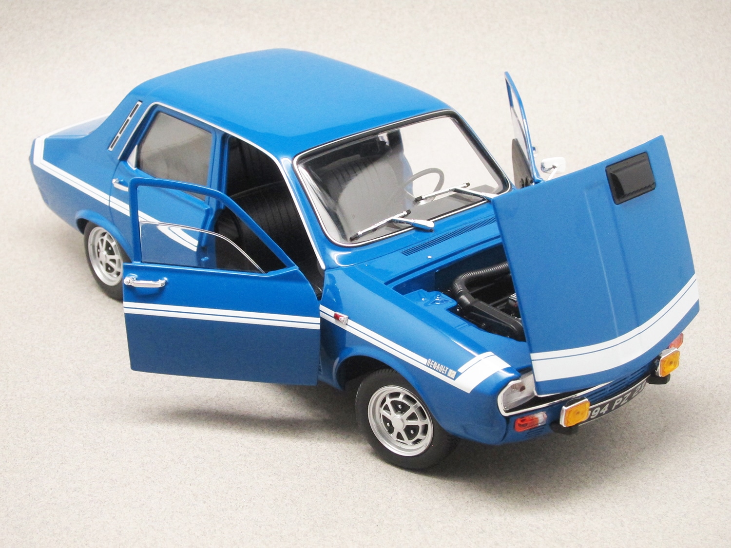 Renault 12 Gordini sans pare-chocs (Norev) 1/18e