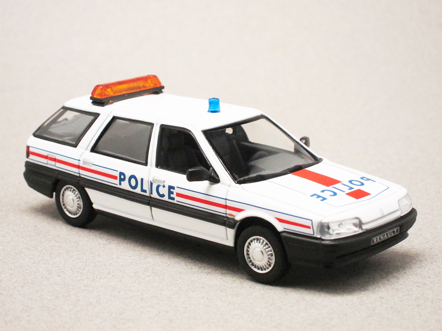 Renault 21 Nevada phase II Police Nationale (Norev) 1/43e
