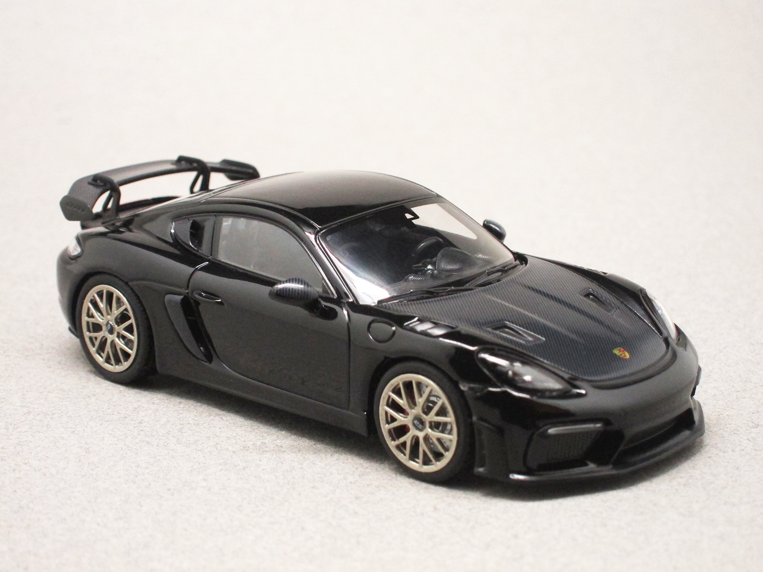 Porsche 718 Cayman GT4 RS noire (Minichamps) 1/43e