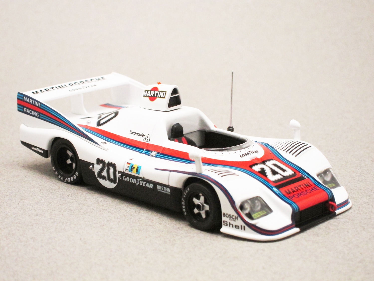 Porsche 936 Le mans 1976 (IXO) 1/43e