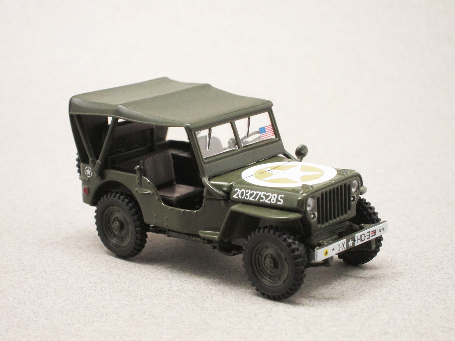 Willys Jeep 6 juin 1944 fermée (Oliex) 1/43e