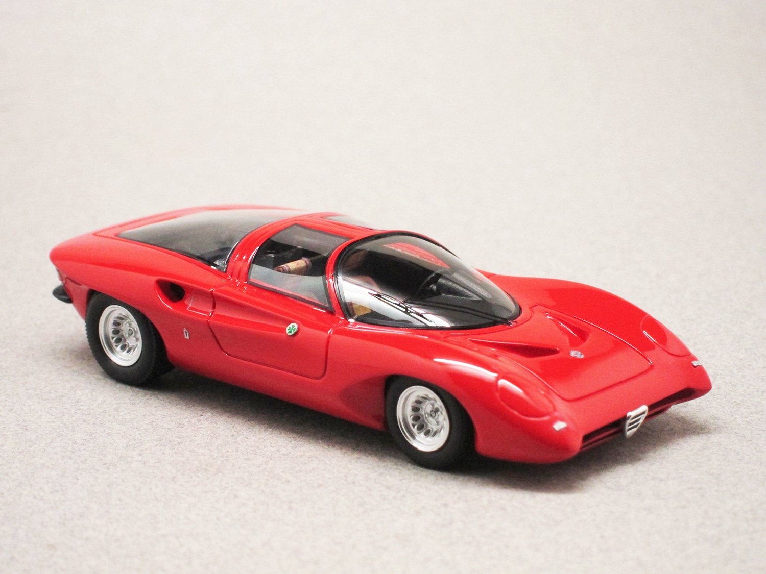 Alfa Romeo 33-2 Coupé Speciale rouge 1969 (Matrix) 1/43e