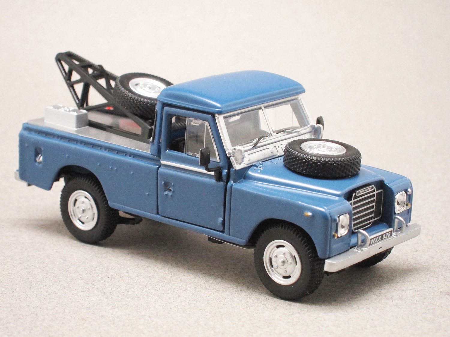Land Rover Série 3 pick-up bleu (Oliex) 1/43e