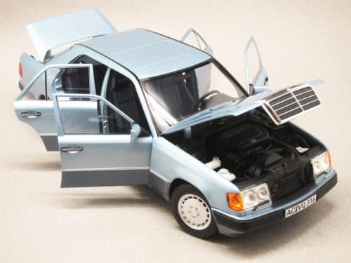 Mercedes 230E W124 light blue (Norev) 1:18