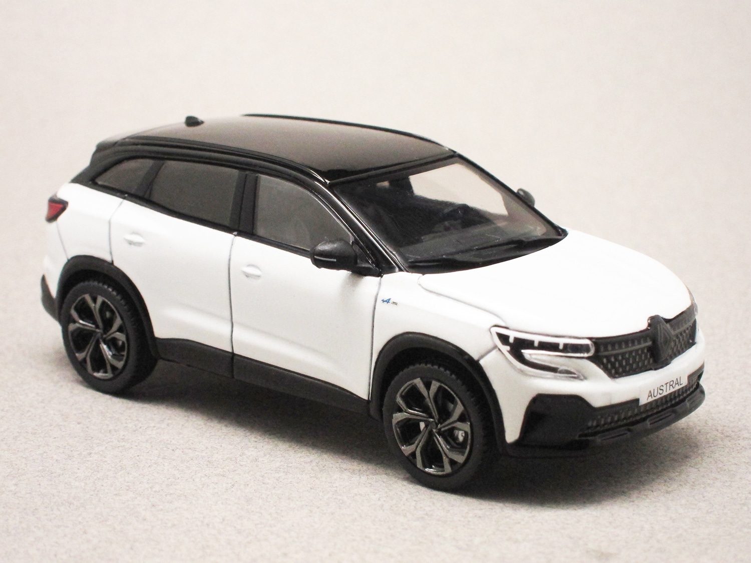 Renault Austral blanc (Solido) 1/43e