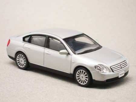 Nissan Teana grise (Autorozza) 1/43e