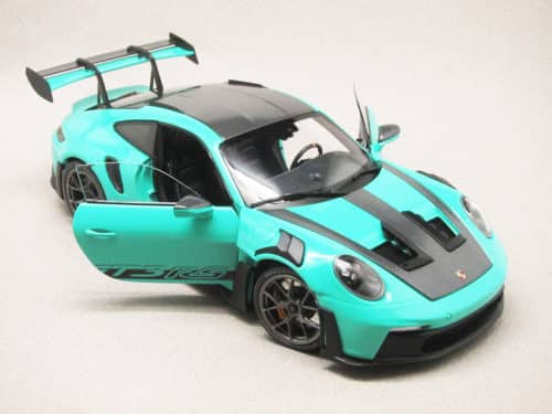 Porsche 911 (992) GT3 RS (Minichamps) 1/18e