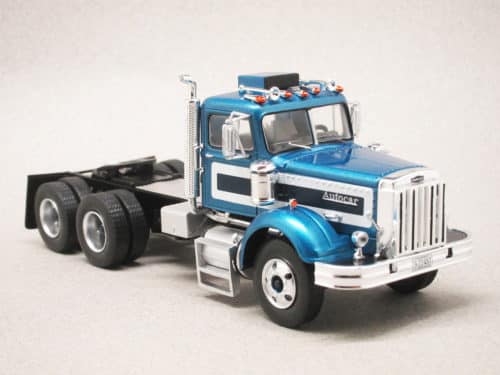 Autocar A64 1965 bleu (IXO) 1/43e
