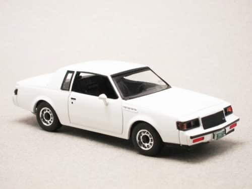 Buick Regal Grand National 1987 (IXO) 1:43