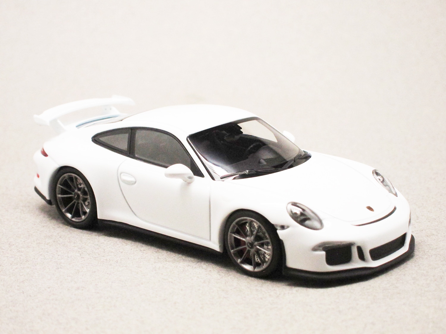 Porsche 911 GT3 991 blanche (Minichamps) 1/43e