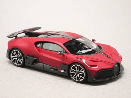 Bugatti Divo Italian Red Matt (LookSmart) 1/43e