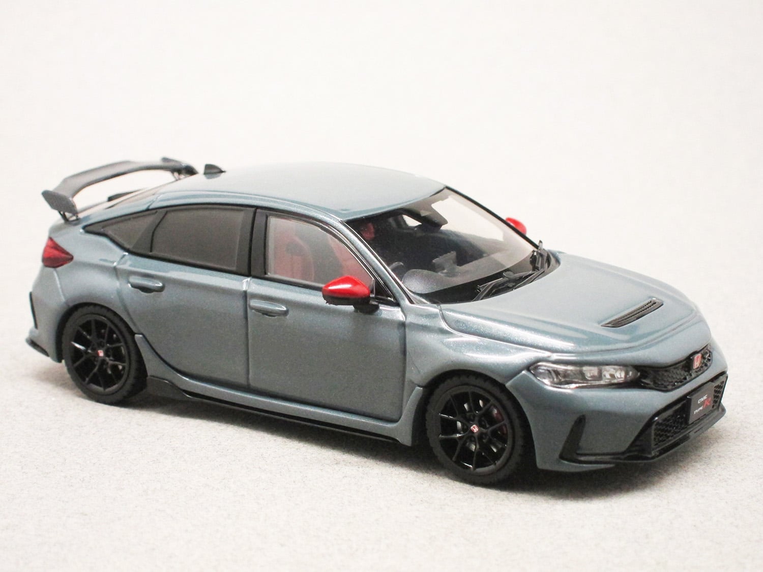 Honda Civic Type R 2023 grise (Hobby Japan) 1/43e