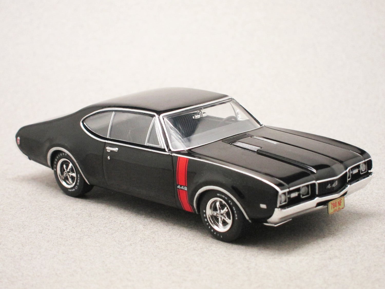 Oldsmobile 442 1968 noire (IXO) 1/43e