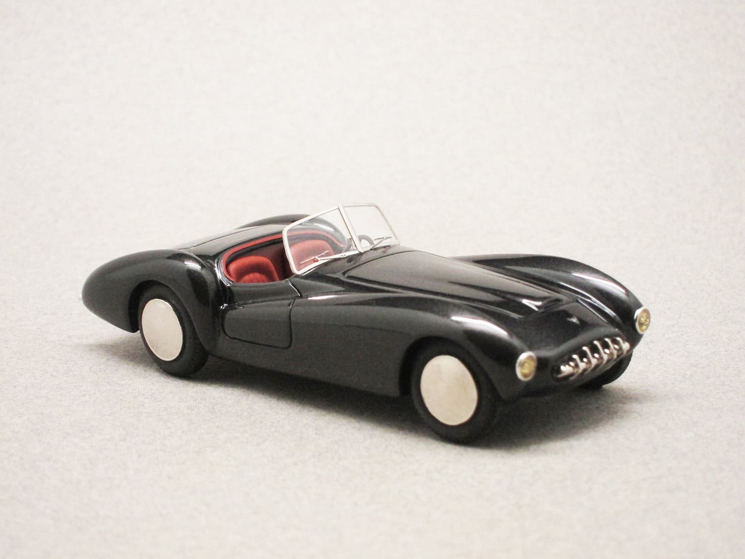 Victress S-1 1953 noire (Esval) 1/43e