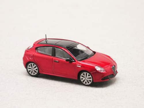 Alfa Romeo Giulietta rouge (Minichamps) 1/87e