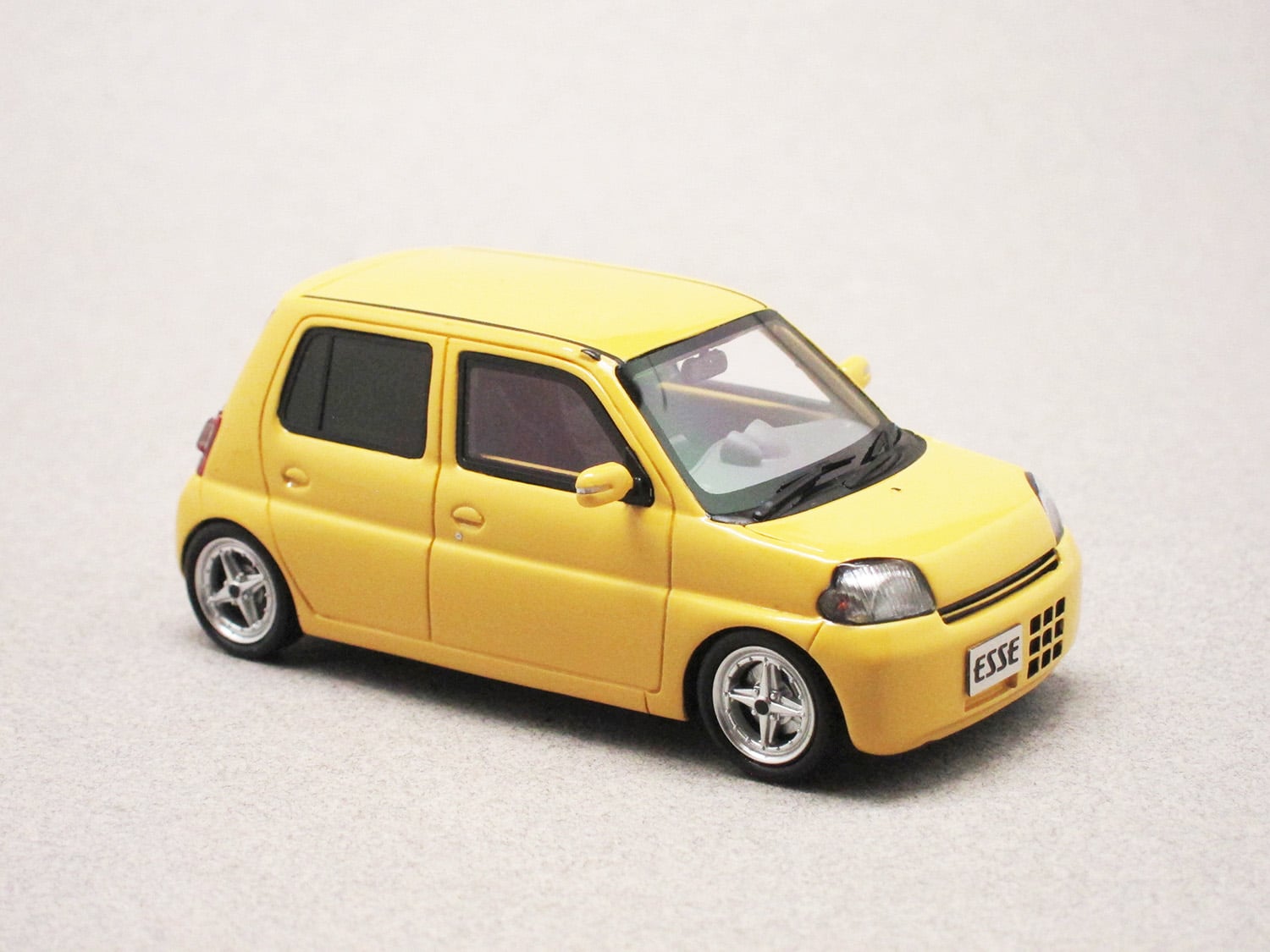 Daihatsu Esse (Hi-Story) 1/43e